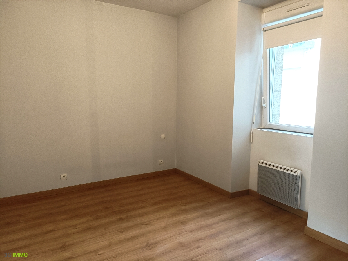 Photo mobile 10 | Lesneven (29260) | Appartement de 65.00 m² | Type 3 | 130000 € |  Référence: 182112YA