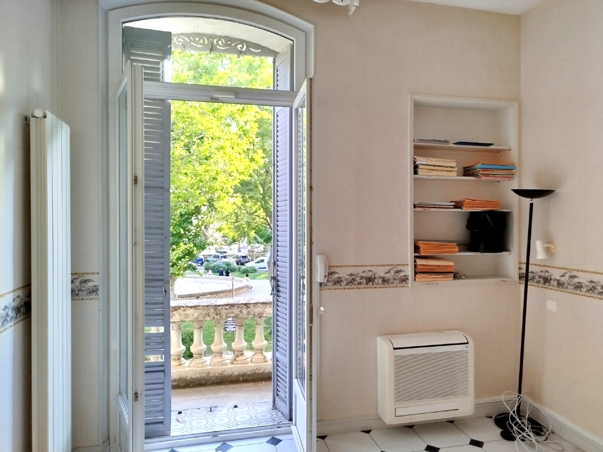 Photo mobile 7 | Salon-de-provence (13300) | Maison de 144.00 m² | Type 7 | 567100 € |  Référence: 189239JML
